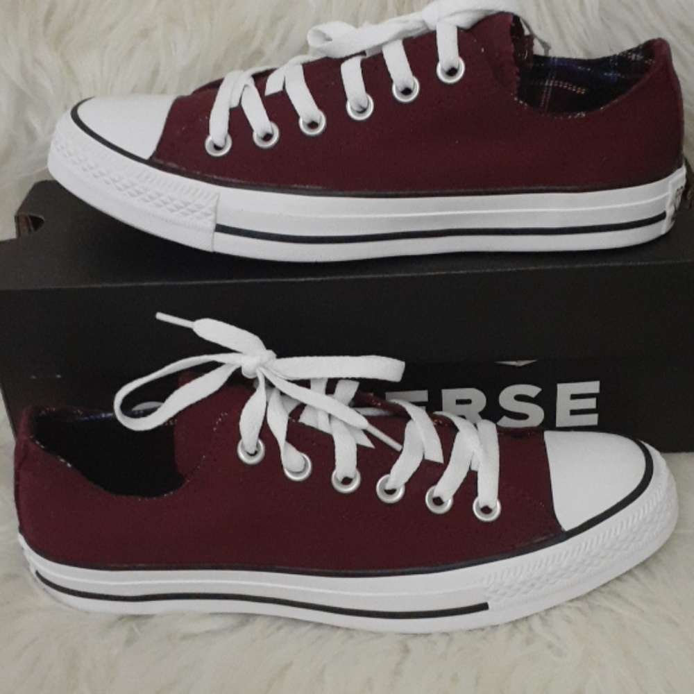 Converse Burgundy doble tongue size 8